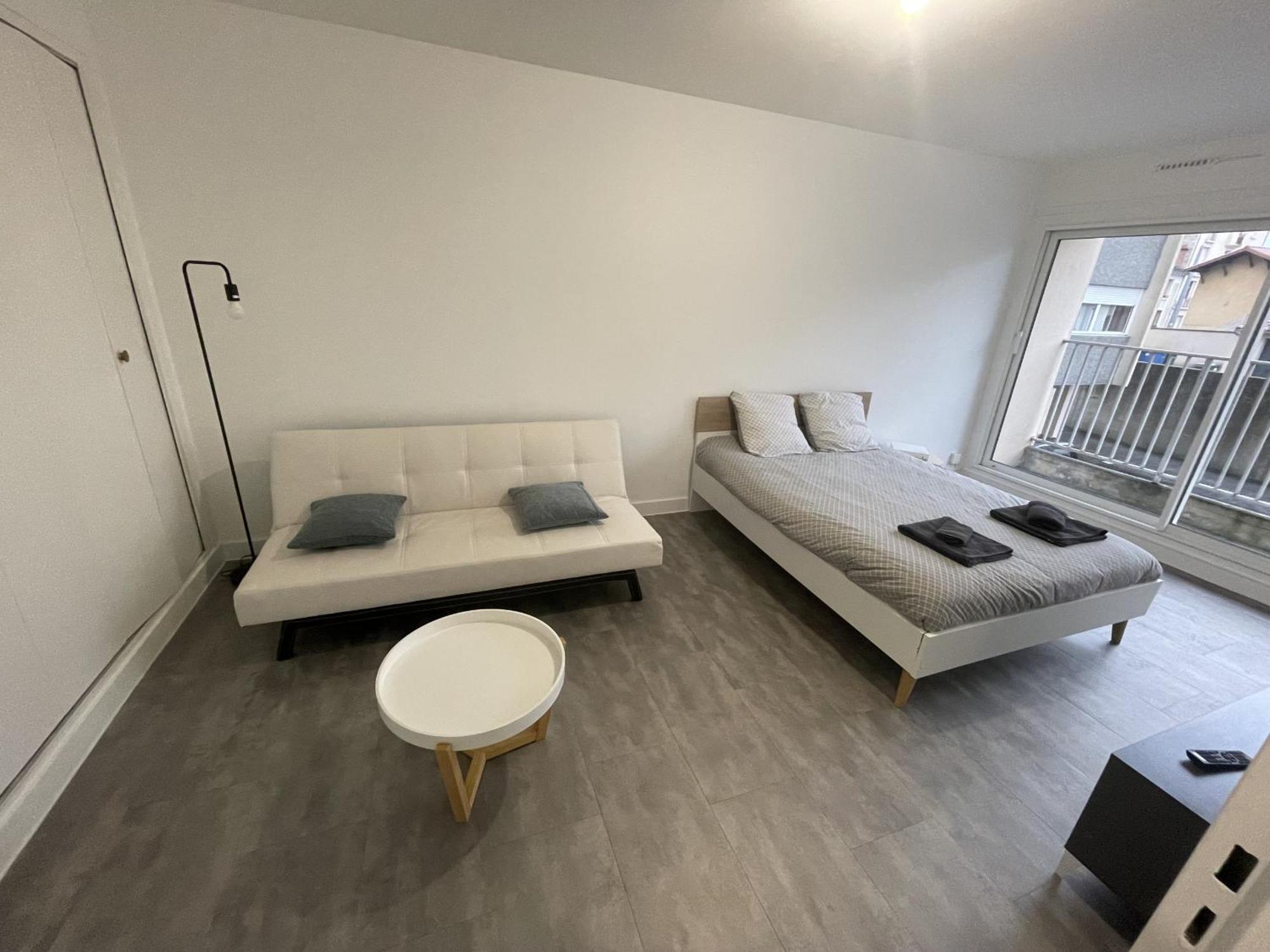 Logement Neuf A Proximite Du Centre Ville Avec Parking Limoges Kültér fotó