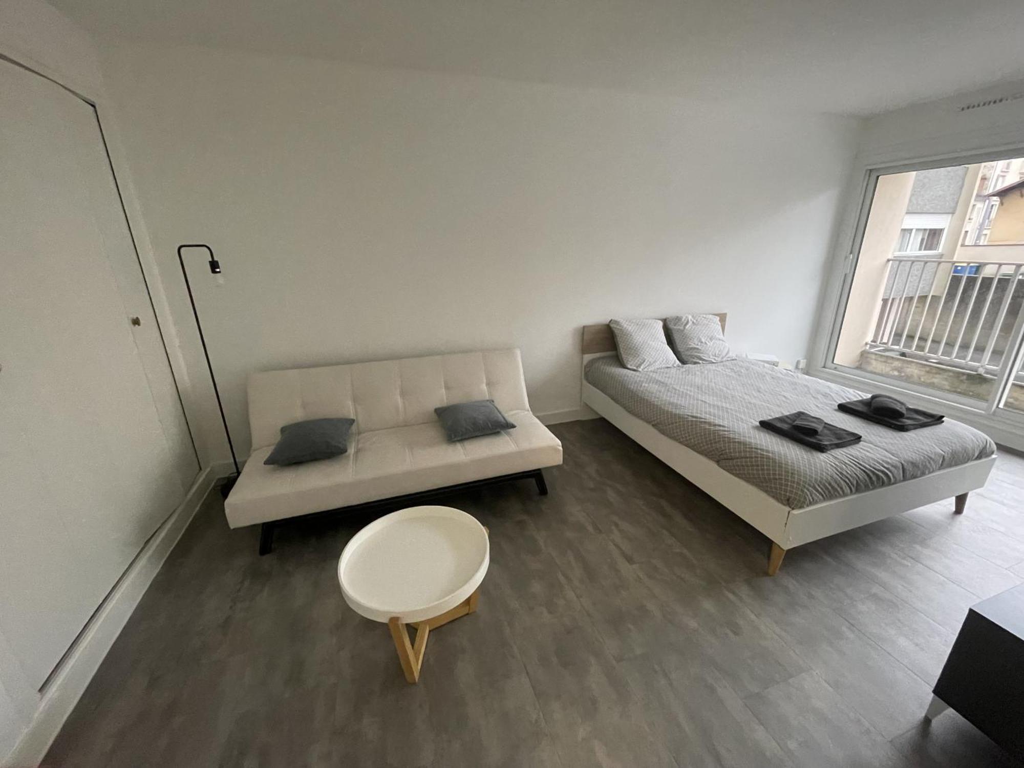 Logement Neuf A Proximite Du Centre Ville Avec Parking Limoges Kültér fotó